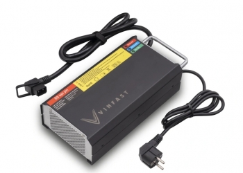 SỬA SẠC 1000W VINFAST, LỖI CHỚP ĐÈN ĐỎ CHUYỂN XANH, ĐÈN ĐỎ CHỚP 7 NHÁY, ĐÈN ĐỎ CHỚP 3 NHÁY, ĐÈN ĐỎ QUẠT KHÔNG QUAY