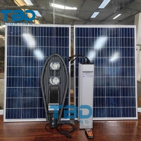 ĐÈN NĂNG LƯỢNG MẶT TRỜI CHIẾC LÁ 1000W TBD-CLNLMT1000W